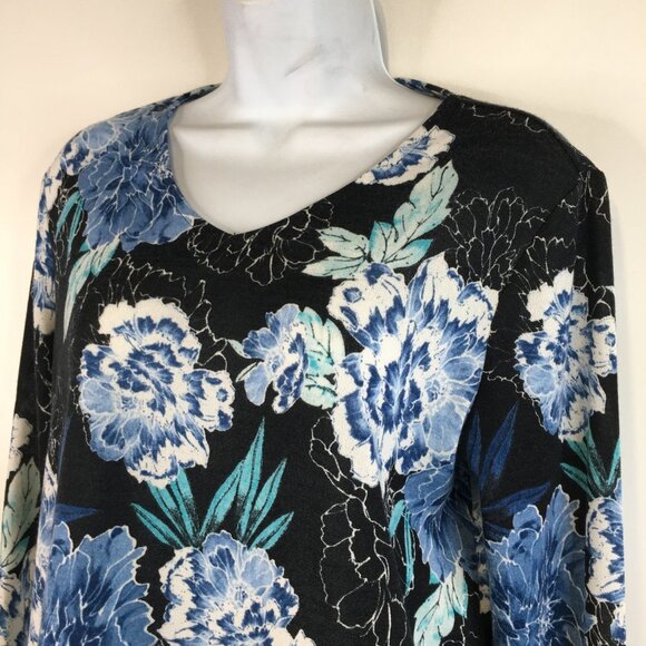 Chico’s Floral Top Long Sleeves Tee Size 1 - Picture 3 of 8